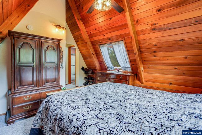 6700 Acorn Way Se, House other with 3 bedrooms, 2 bathrooms and null parking in Turner OR | Image 28