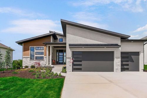 16975 S Cheshire St, Olathe, KS, 66062-7817 | Card Image
