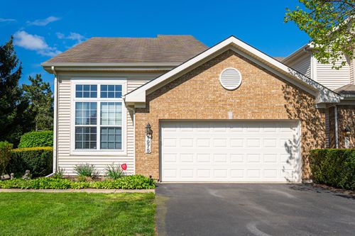 1975 Fountain Grass Cir, Bartlett, IL, 60103-1397 | Card Image
