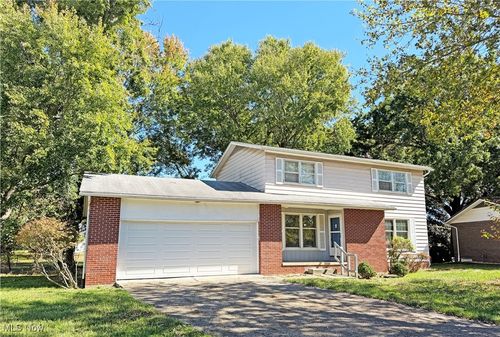 4628 Westwood Ave Nw, Canton, OH, 44709-1915 | Card Image