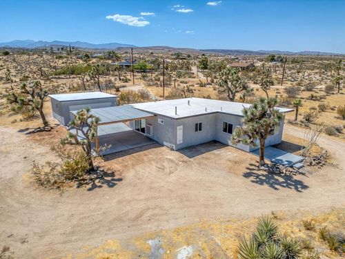 58137 Sun Mesa Dr, Yucca Valley, CA, 92284-6690 | Card Image