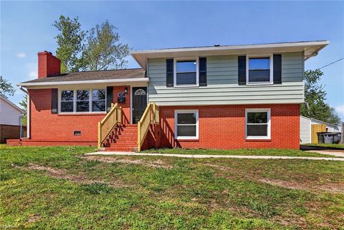 37 Lynnwood Dr, Hampton, VA, 23666-3515 | Card Image