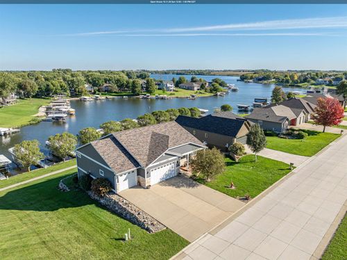 80 Helen Ave, Milford, IA, 51351-7371 | Card Image