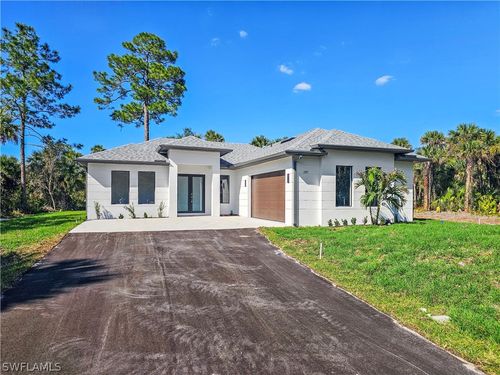 2997 28th Ave Se, Naples, FL, 34117-8860 | Card Image