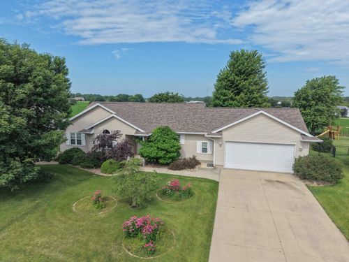 120 Whitetail Rdg, Hudson, IA, 50643-9718 | Card Image