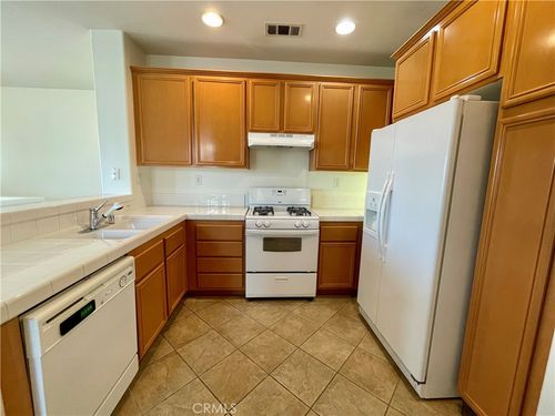 unit-1210-1800 E Lakeshore Dr, Lake Elsinore, CA, 92530-4474 | Card Image