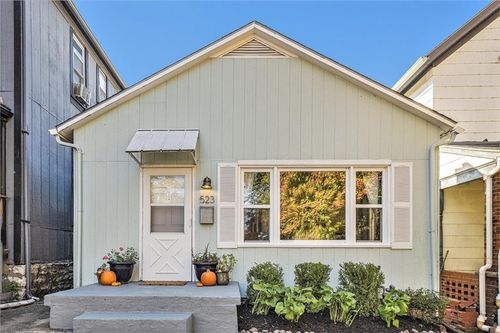 523 Ann Ave, Kansas City, KS, 66101-2943 | Card Image