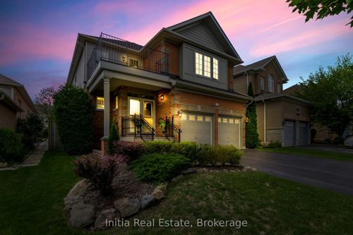 158 Acton Blvd, Acton, ON, L7J2S6 | Card Image
