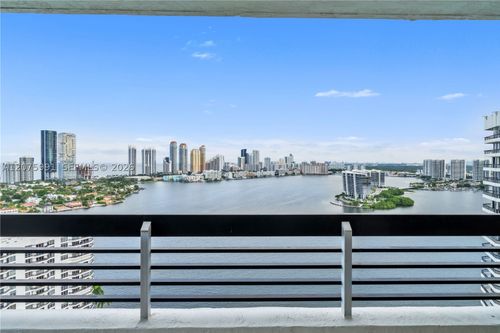 3210-3530 Mystic Pointe Dr, Aventura, FL, 33180-4536 | Card Image