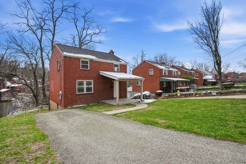 1219 Circle Dr, Pittsburgh, PA, 15221-4501 | Card Image