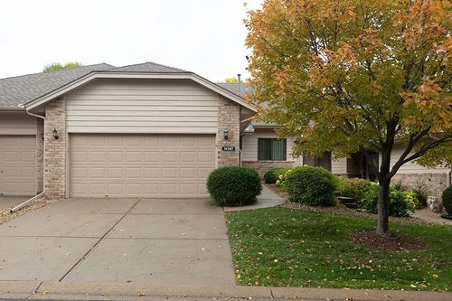 14387 Embassy Way, Apple Valley, MN, 55124-6467 | Card Image