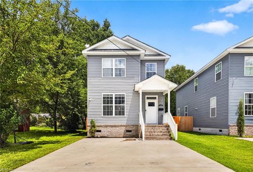 302 Fulcher St, Suffolk, VA, 23434-3438 | Card Image