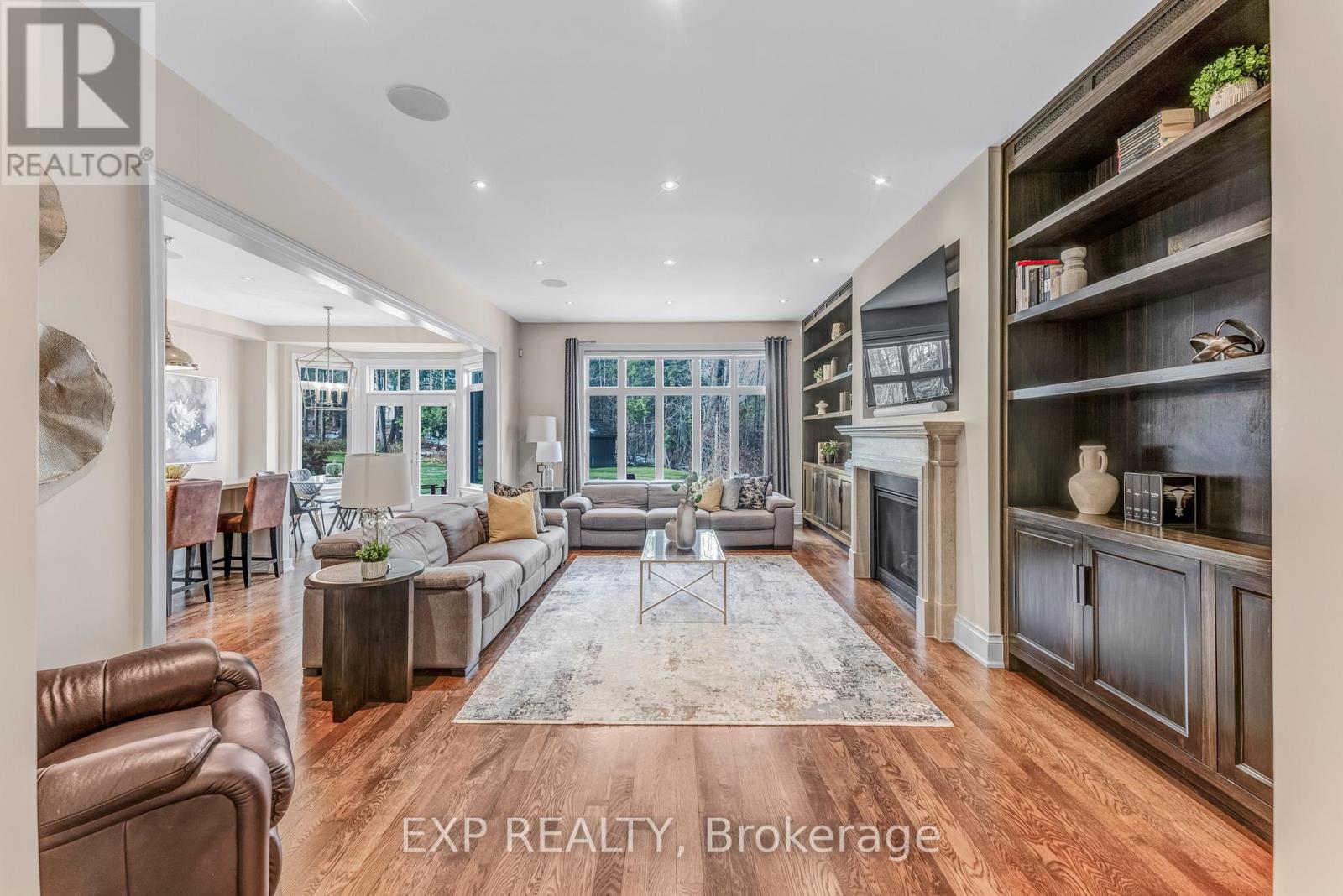 Residential in Whitchurch-Stouffville (Stouffville) 4