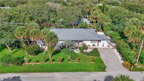 1505 Coral Ave, Vero Beach, FL, 32963-2341 | Card Image