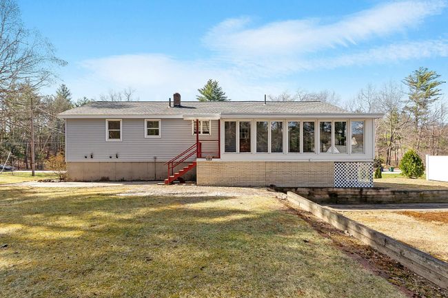 1096 W Hollis St, House other with 3 bedrooms, 3 bathrooms and null parking in Nashua NH | Image 6