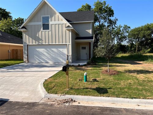 716 E 5th St, Bonham, TX, 75418-4011 | Card Image