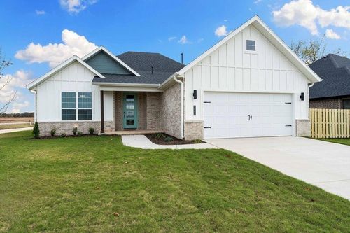 1602 Christman St, Pea Ridge, AR, 72751-3238 | Card Image