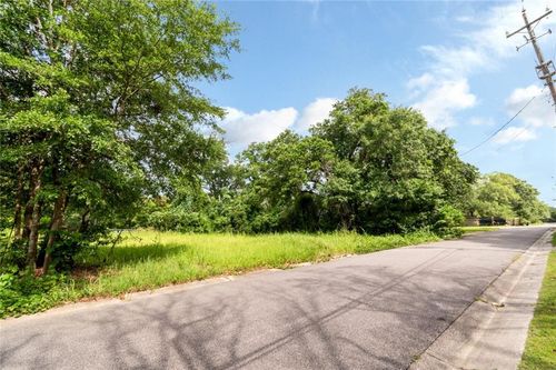 355 Delaware St, Chickasaw, AL, 36611-2332 | Card Image