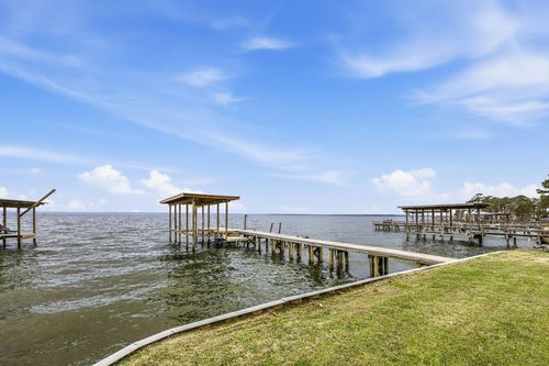 121 Panther, Onalaska, TX, 77360-6018 | Card Image