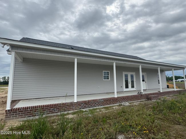 Covered Back Patio | Image 17