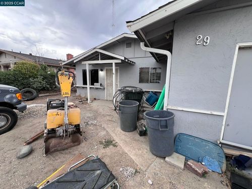 29 Sandview Dr, Bay Point, CA, 94565-1335 | Card Image