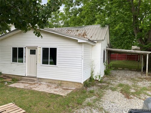 1106 S A St, McAlester, OK, 74501-6304 | Card Image