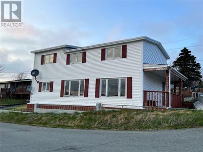 28 Bareneed Rd, House other with 3 bedrooms, 1 bathrooms and null parking in Clarkes Beach NL | Image 1