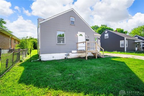 852 Princeton Ave, Fairborn, OH, 45324-3838 | Card Image