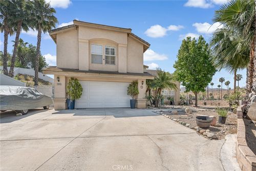 3016 Shane Dr, Colton, CA, 92324-9553 | Card Image