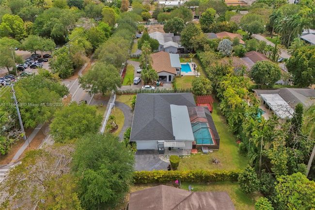 7360 Sw 120 Th St, House other with 4 bedrooms, 2 bathrooms and null parking in Pinecrest FL | Image 63