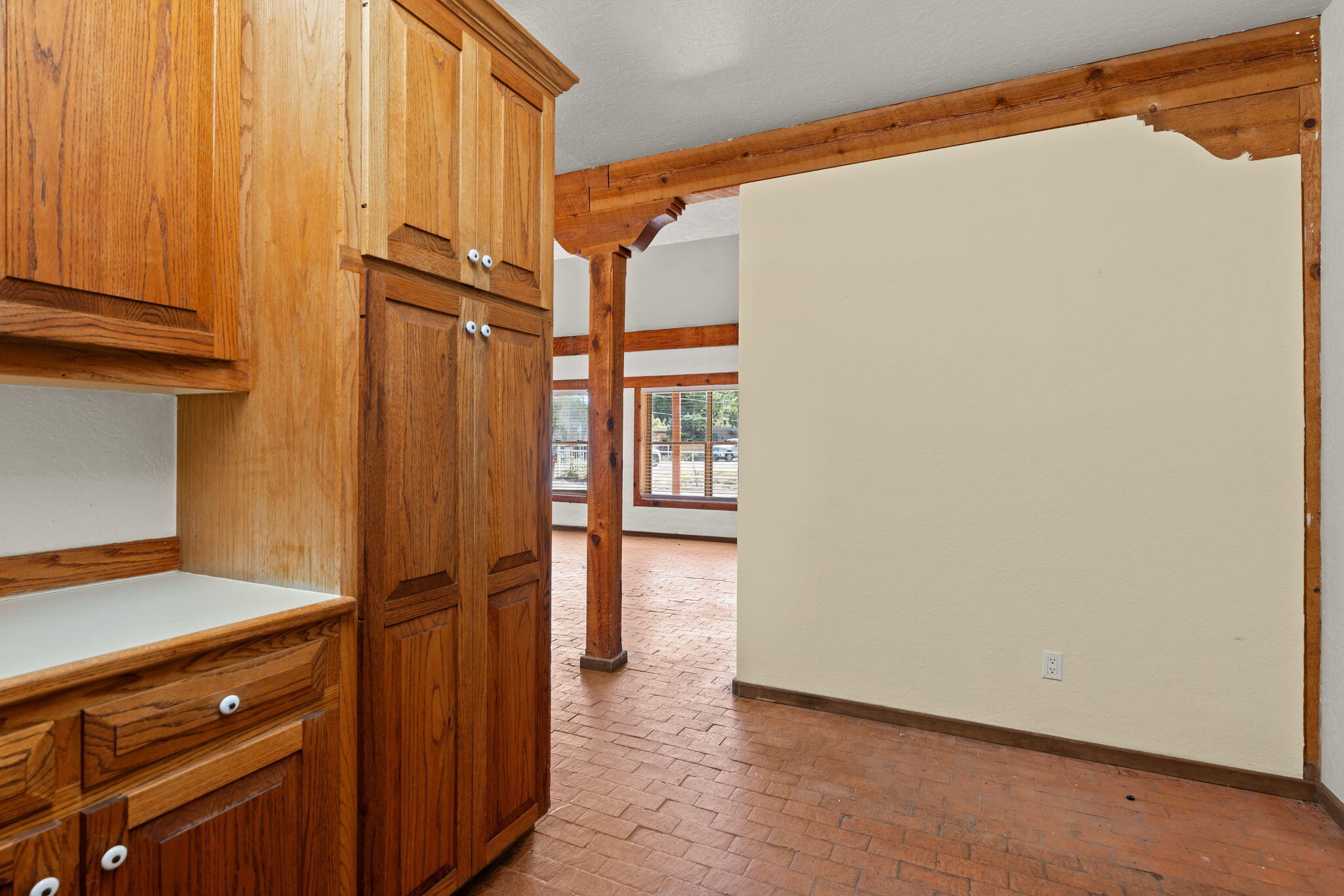 Commercial Sale in Corrales 3