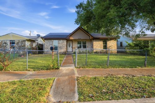 10124 Shayna Dr, Dallas, TX, 75217-2886 | Card Image
