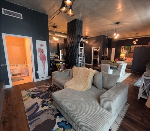 222-2100 Van Buren St, Hollywood, FL, 33020-7342 | Card Image