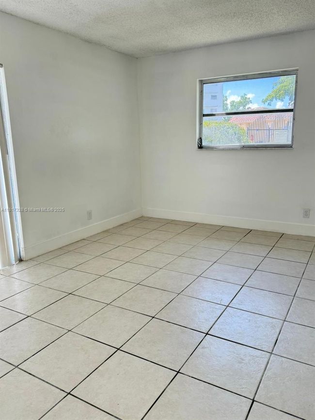 APT-108 - 8700 N Sherman Cir, Condo with 2 bedrooms, 2 bathrooms and null parking in Miramar FL | Image 8