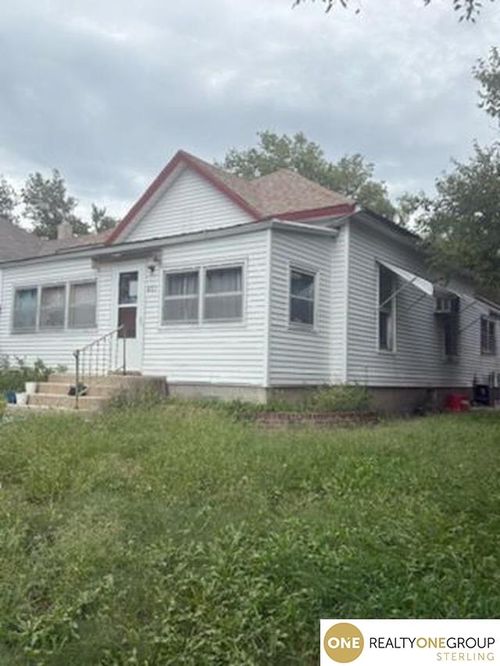 407 E 3rd Street, McCook, NE, 69001 | Card Image