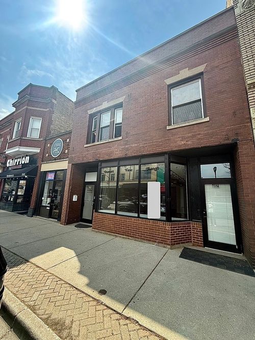 7512 Madison St, Forest Park, IL, 60130-1401 | Card Image