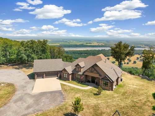 22 Wildewood Vis, Morrilton, AR, 72110-9390 | Card Image