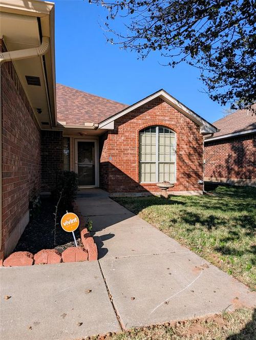2705 Se 92nd Cir, Moore, OK, 73160-9184 | Card Image