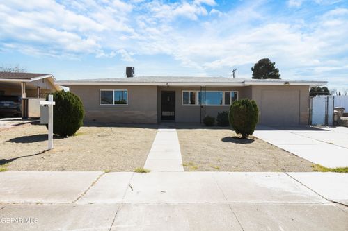1414 Dennis Cir, El Paso, TX, 79925-2415 | Card Image