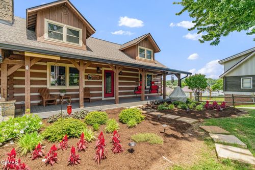 1116 Lake Ridge Dr, Dandridge, TN, 37725-5040 | Card Image