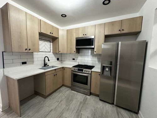 2f-1911 S Ridgeway Ave, CHICAGO, IL, 60623-2563 | Card Image