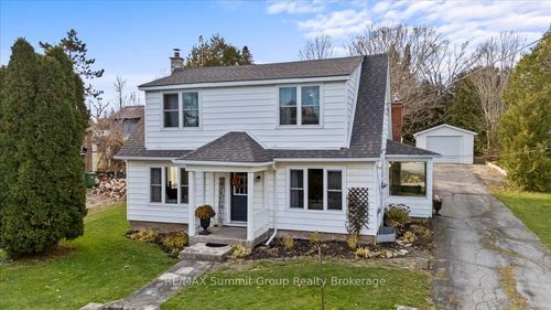143 River Rd, Grey Highlands, ON, N0C1C0 | Card Image