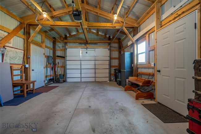 207 2 Nd St E, House other with 3 bedrooms, 3 bathrooms and null parking in Clyde Park MT | Image 38