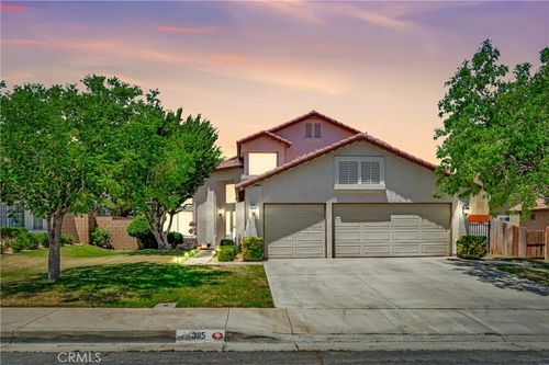 3115 Crowne Dr, Palmdale, CA, 93551-1559 | Card Image