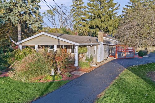5807 Fairmount Ave, Downers Grove, IL, 60516-1412 | Card Image