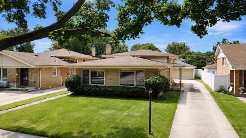 1638 Forest Rd, La Grange Park, IL, 60526-1106 | Card Image
