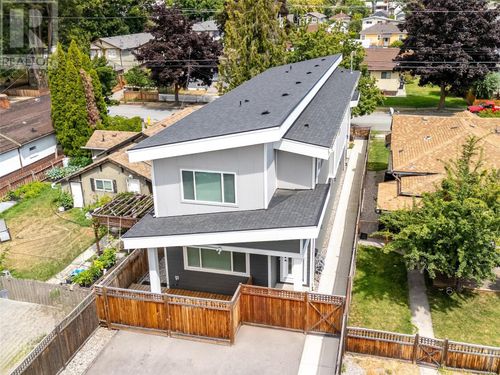 102-453 Maurice St, Penticton, BC, V2A5V8 | Card Image