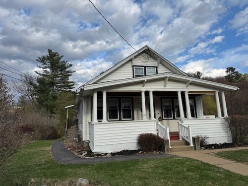 5 Salem Street, Spencer, MA, 01562 | Card Image