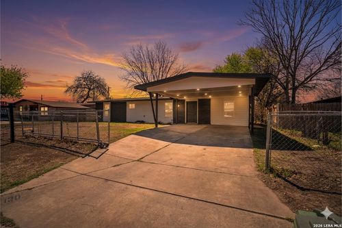 130 Kontiki Pl, San Antonio, TX, 78242-1031 | Card Image