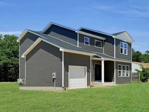 23 Grace Ln, Coram, NY, 11727-1437 | Card Image